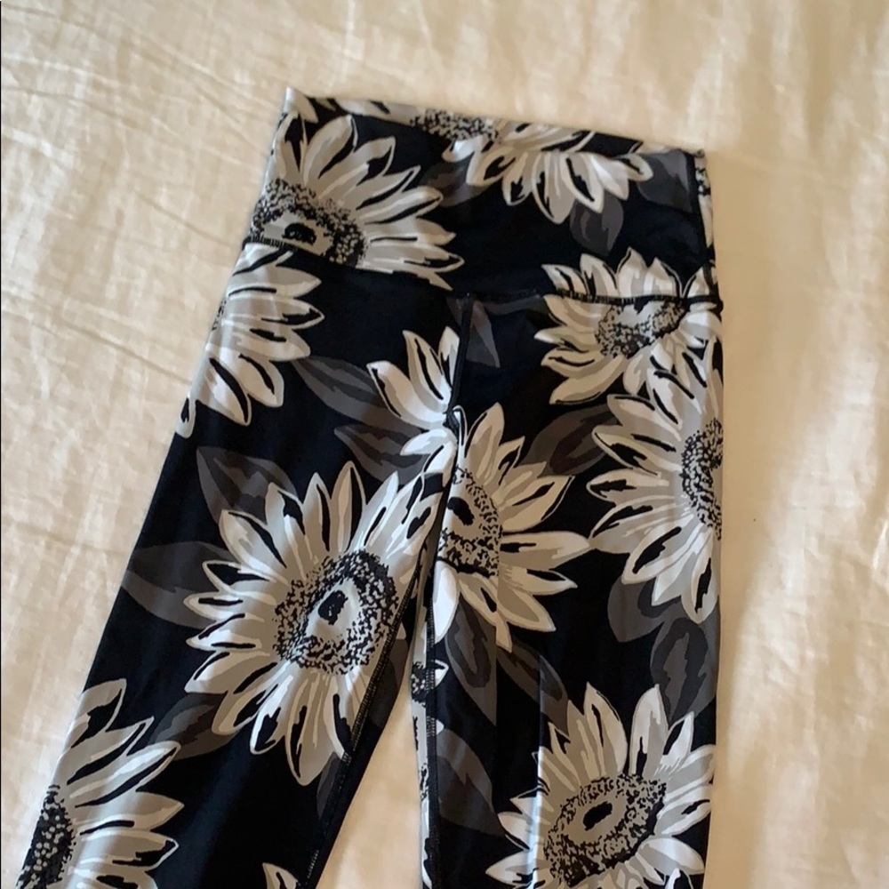 Floral workout leggings